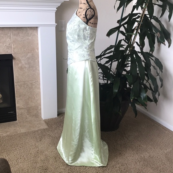 NWOT Prom Dress - Picture 6 of 15
